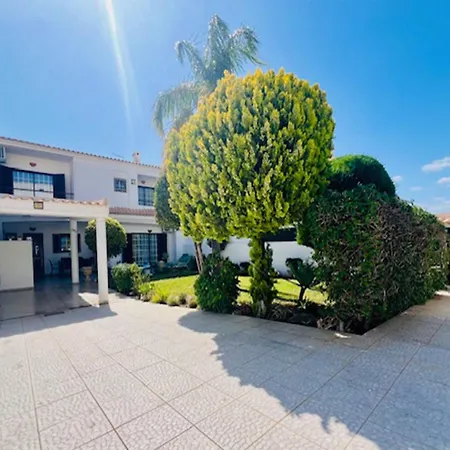 Akivillas Relax Будинок відпочинку *