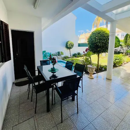 Akivillas Relax Будинок відпочинку *